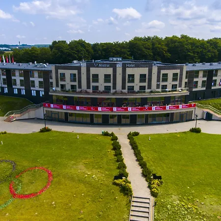 Mistral Sport Hotell Gniewino