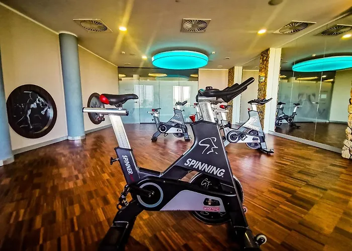 Отель Mistral Sport 4*