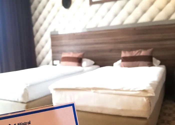 Отель Mistral Sport